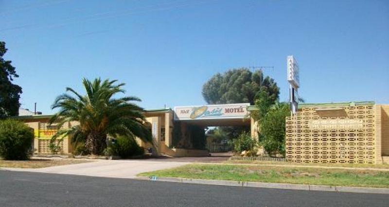 Nhill Oasis Motel Екстериор снимка